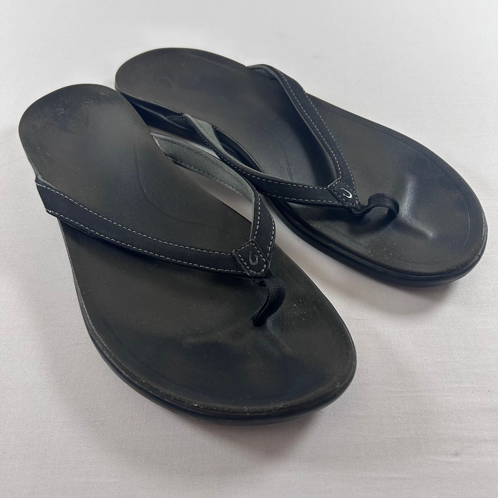 OluKai Ho'opio Sandals Womens 10 Black Water-Resistant Comfort Flip Flops Casual